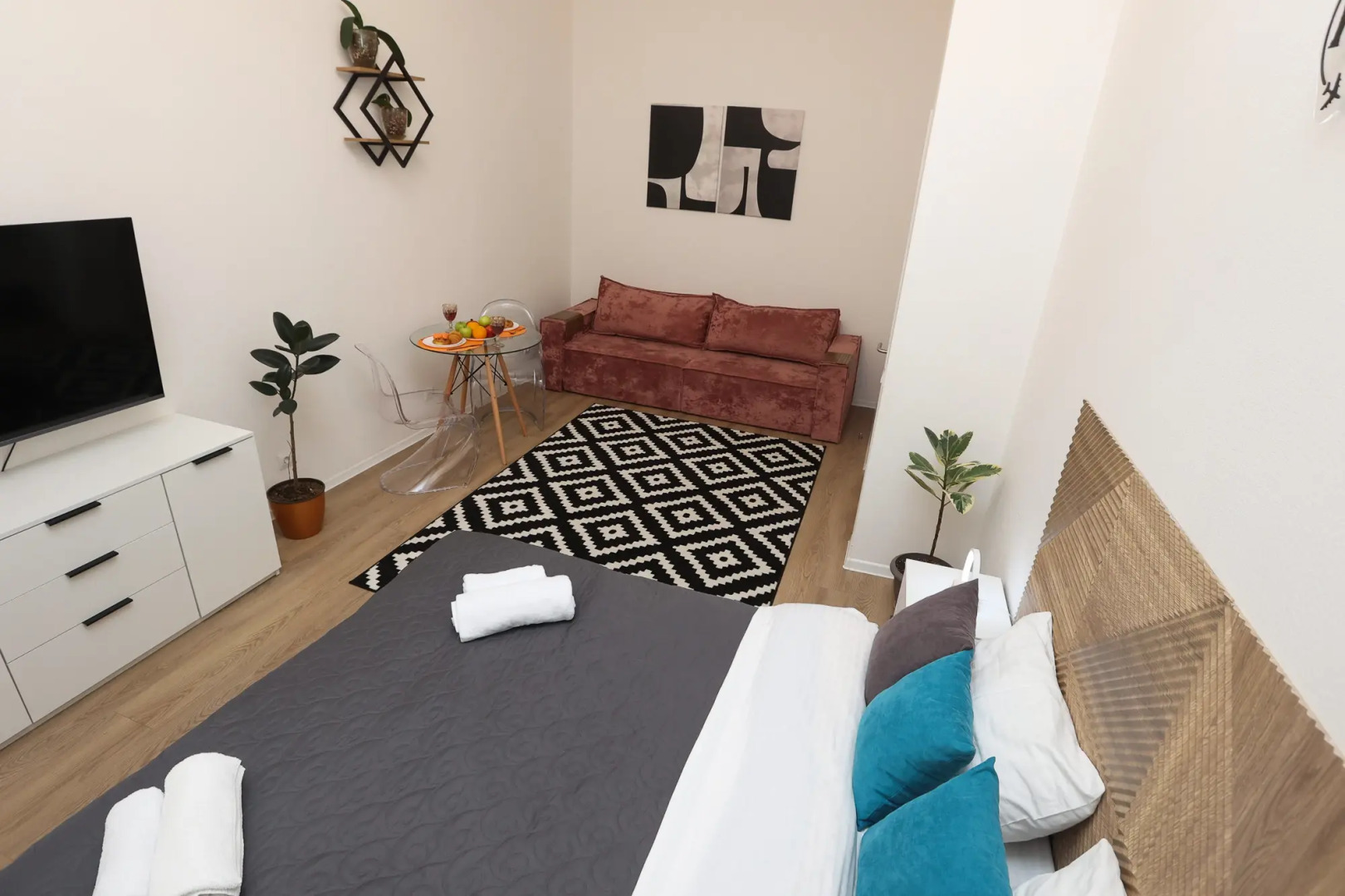 Квартира Мондриан от Home24