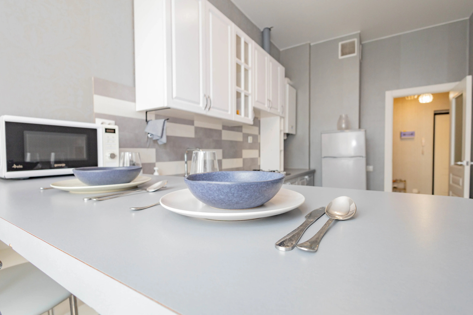 Апартаменты новые и комфортные возле красивого озера