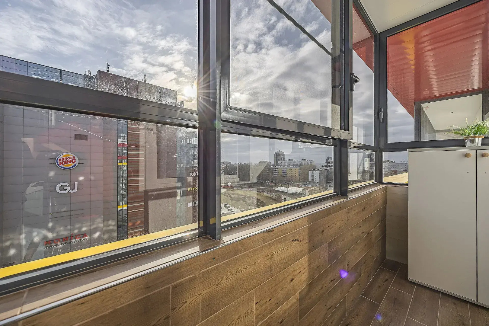 Квартира двухкомнатная в центре на ул.Большая Покровская. "Сова-Дом".