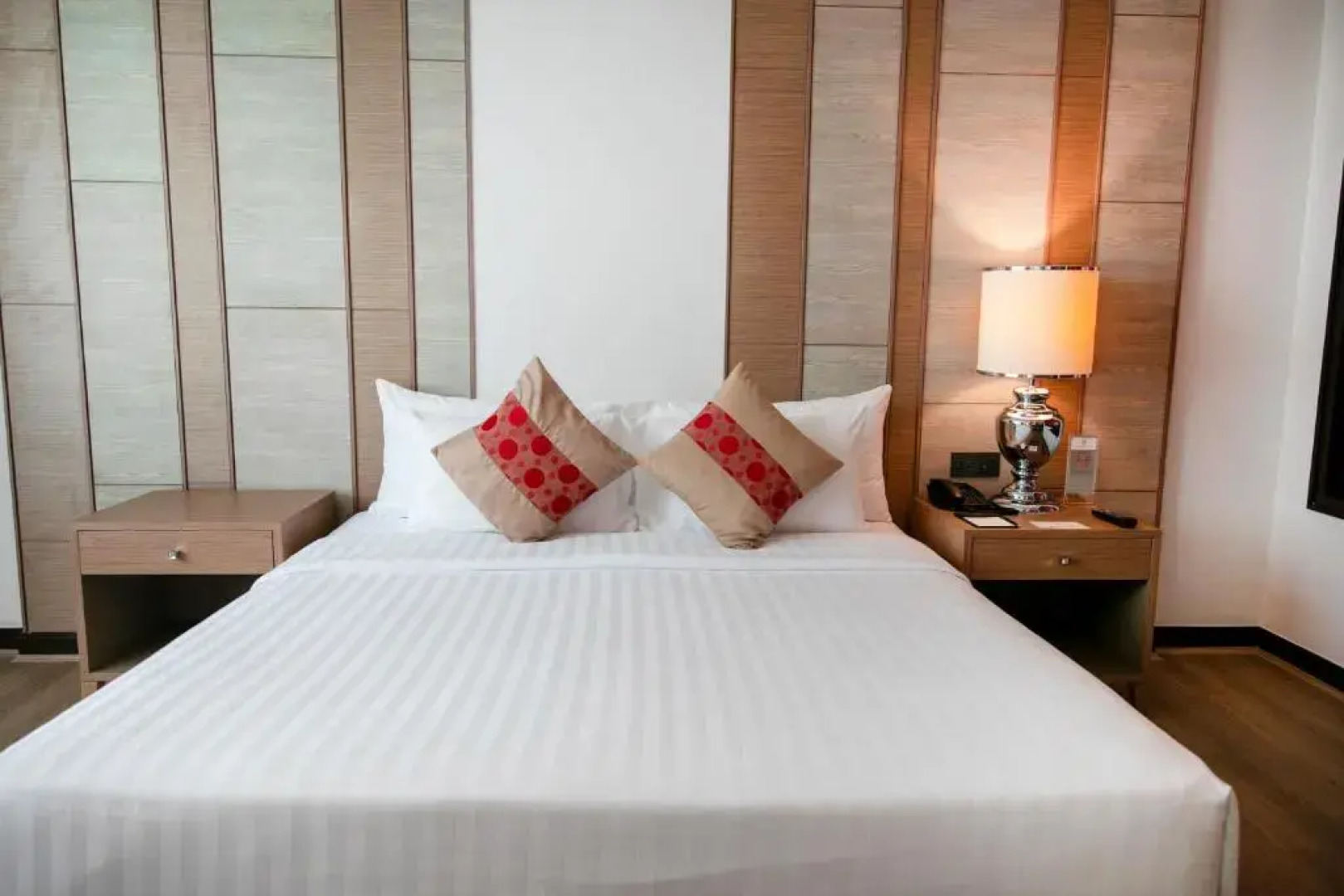 Отель The Berkeley Hotel Pratunam