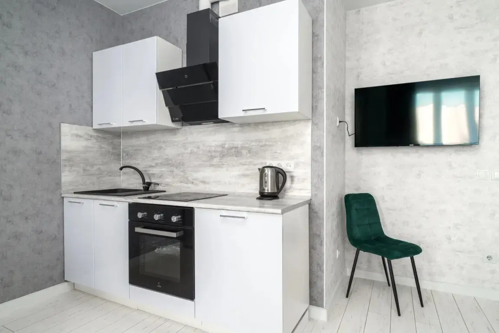 Апартаменты Люкс Тут Живут Парк и Стадион