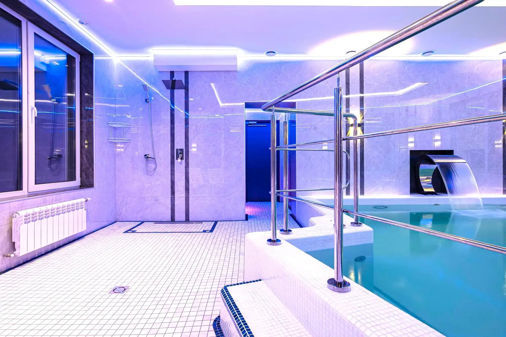 Частный дом Коттеджа с баней и бассейном