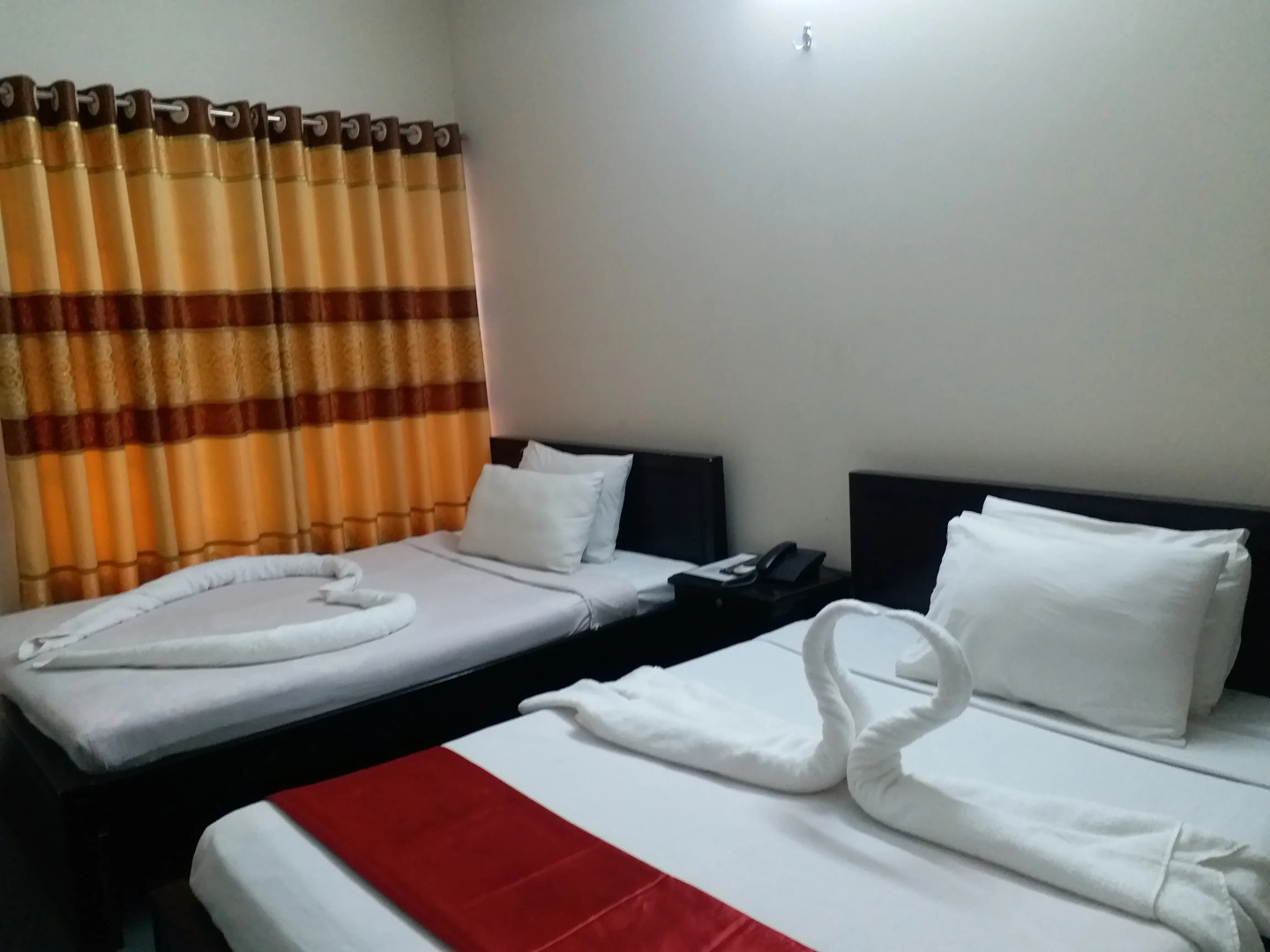 Green House Hotel & Tours