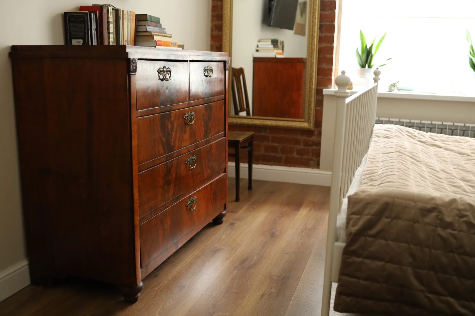 Апартаменты With XIX Century furniture