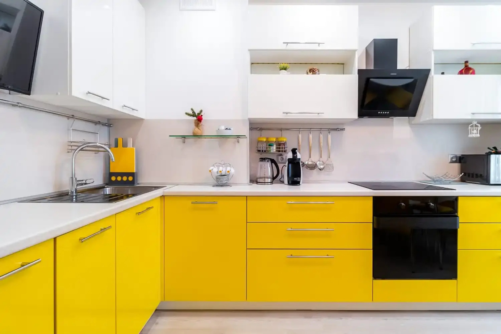 Апартаменты в Новом Доме Рядом с ЖД Вокзалом с евро ремонтом бонус кофемашина