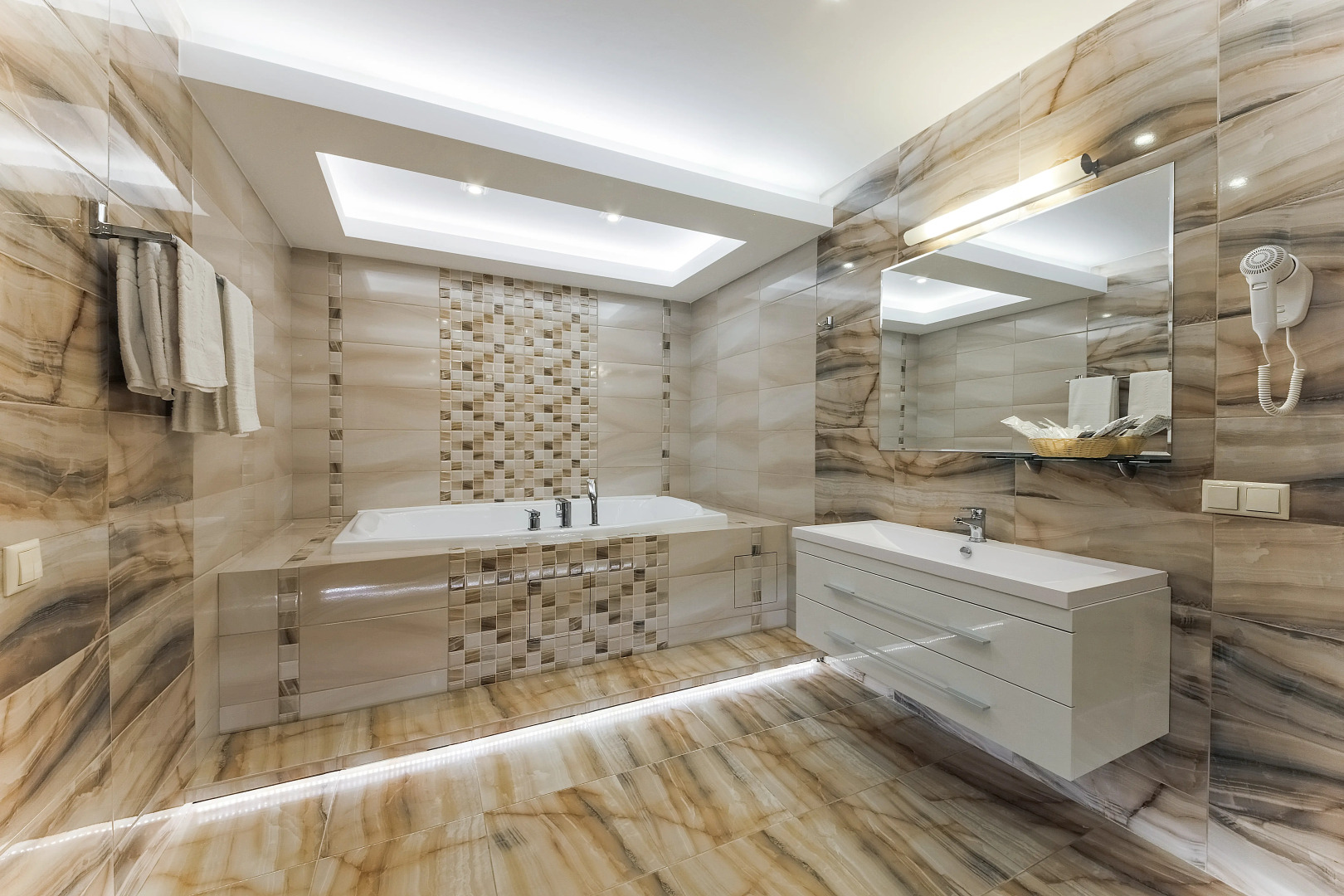 Отель Арагон