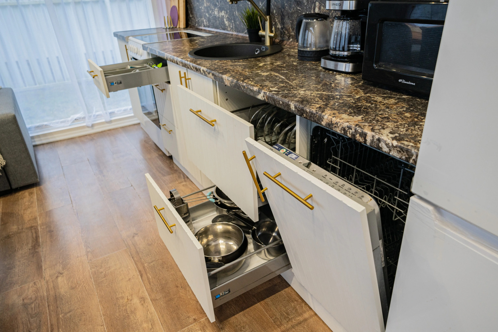 Частный дом Вилла Лаванда с камином у озера