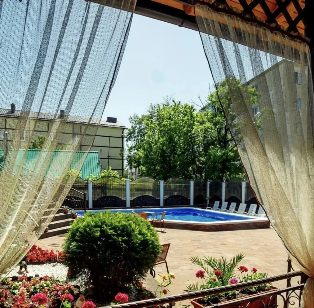 Отель Парадейсон