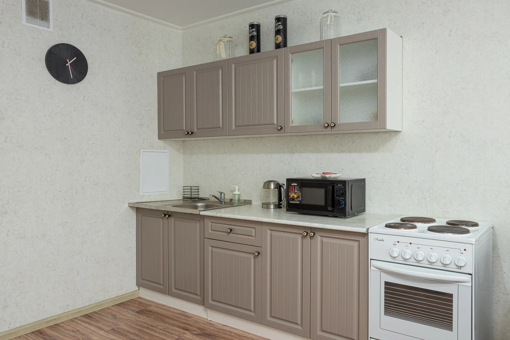 Квартира на Генерала Трошева 25