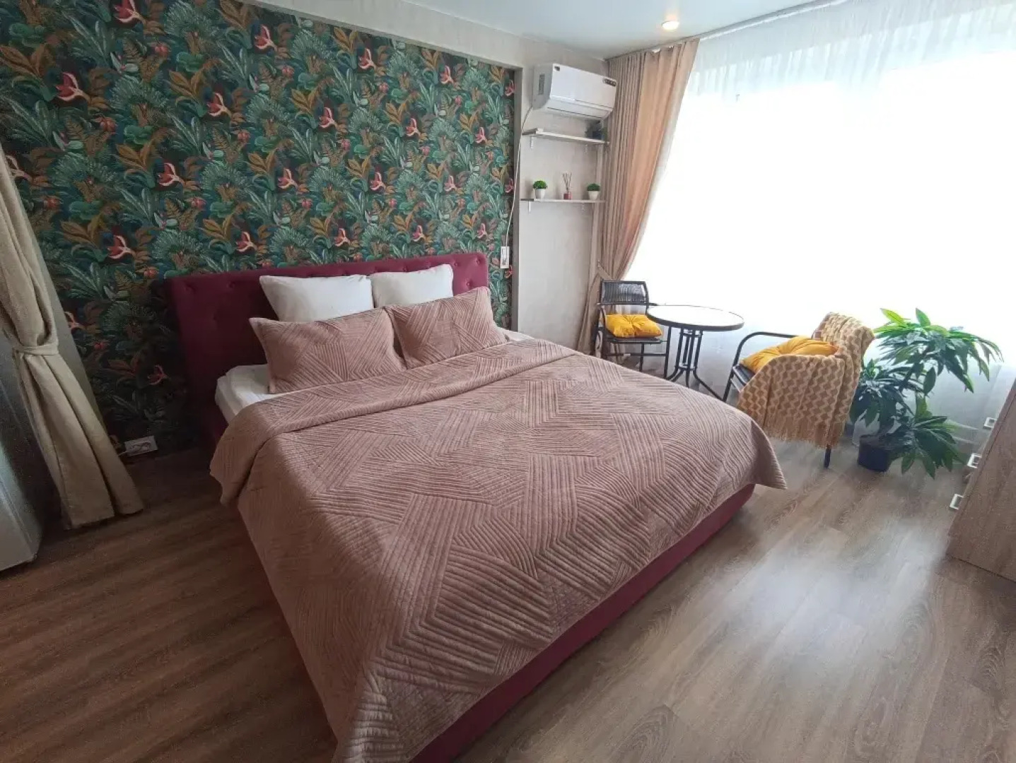 Апартаменты атмосферные с кондиционером в микрорайоне Видный на 13 этаже