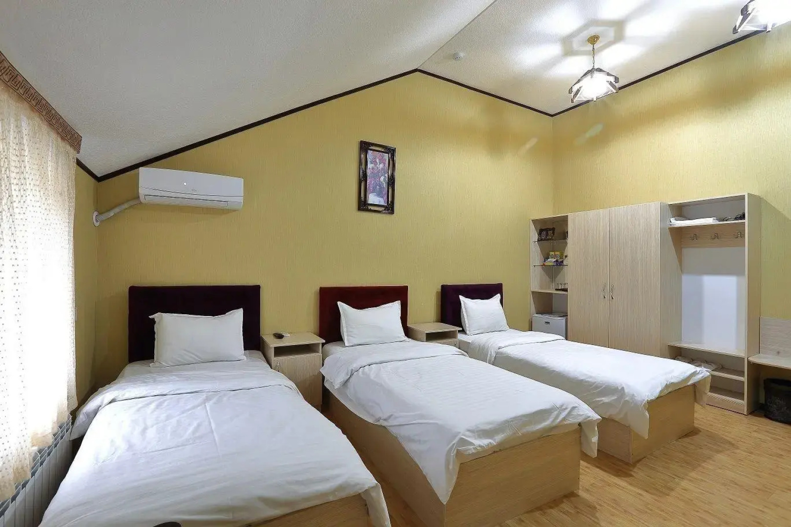 Отель Seven Seasons