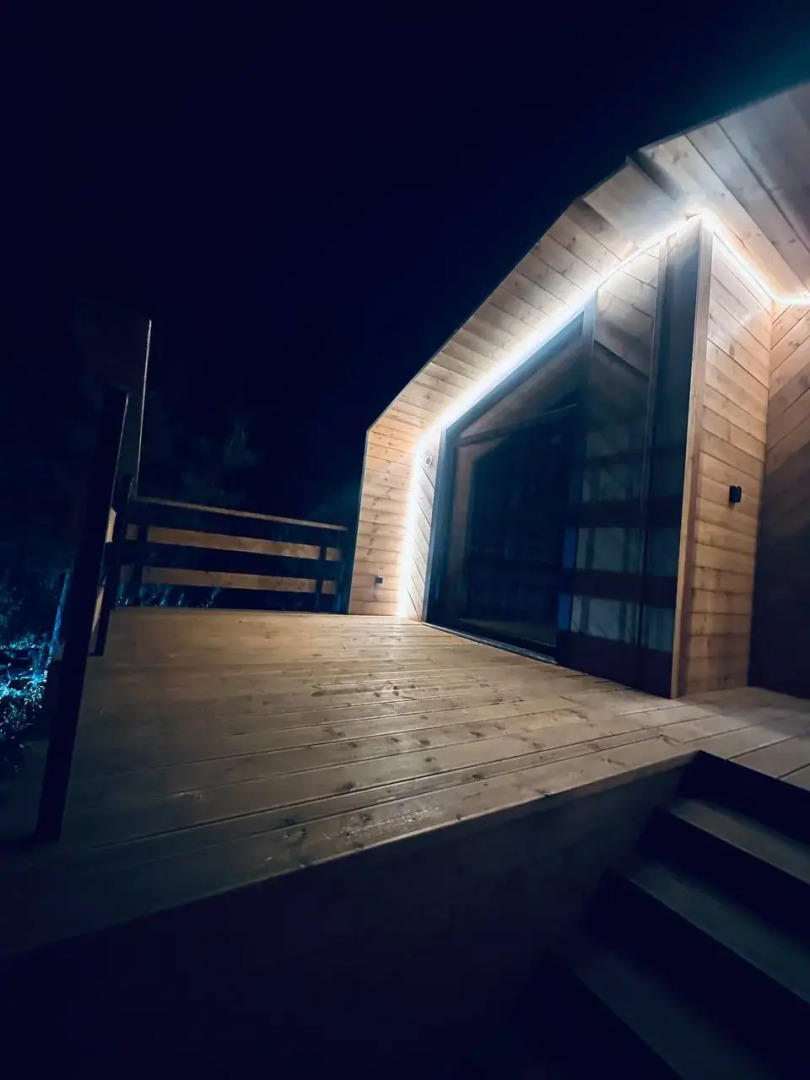 Глэмпинг На Холме