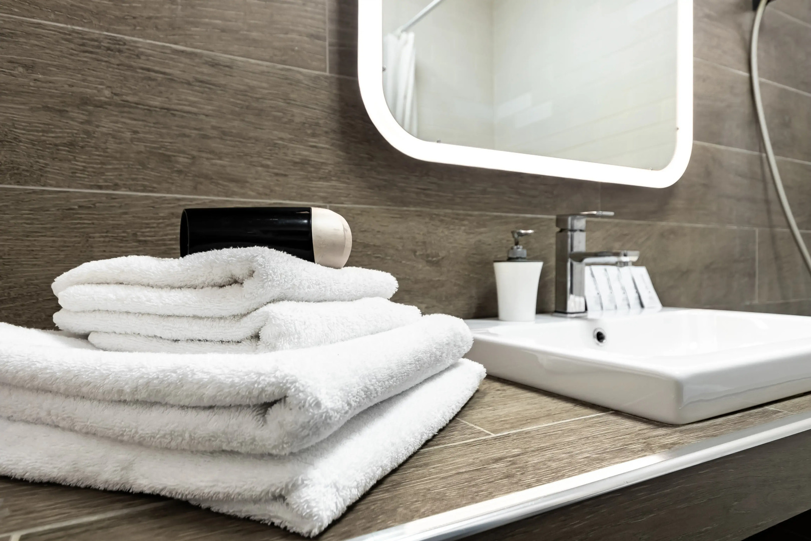 Апартаменты 2 Кровати Диван 6 гостей Центр Краснодара 22 Этаж Smart TV и Вид из Окна