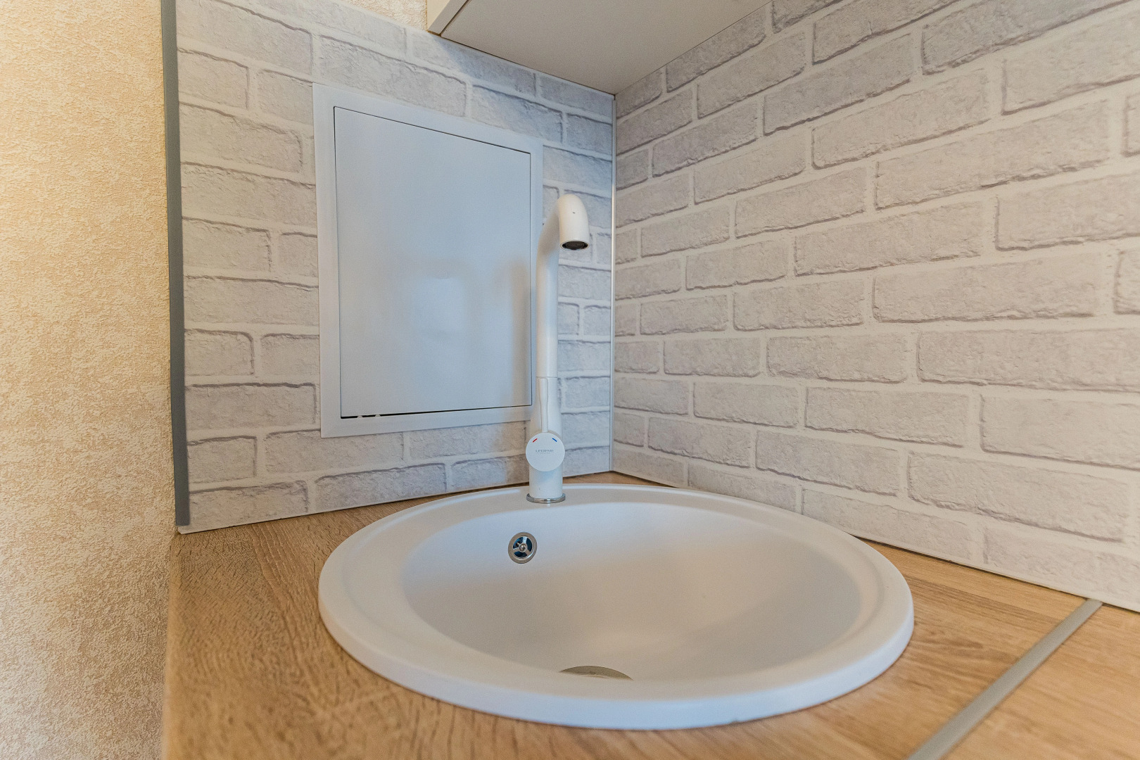 Апартаменты Светлые Недалеко от Моря от LetoApart