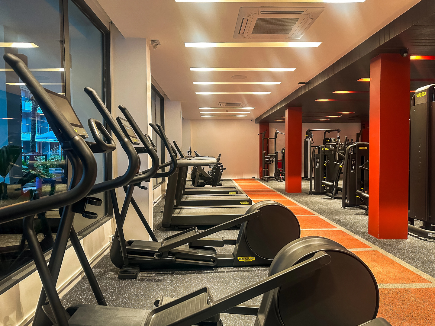 Отель La Green Hotel & Residence Пхукет