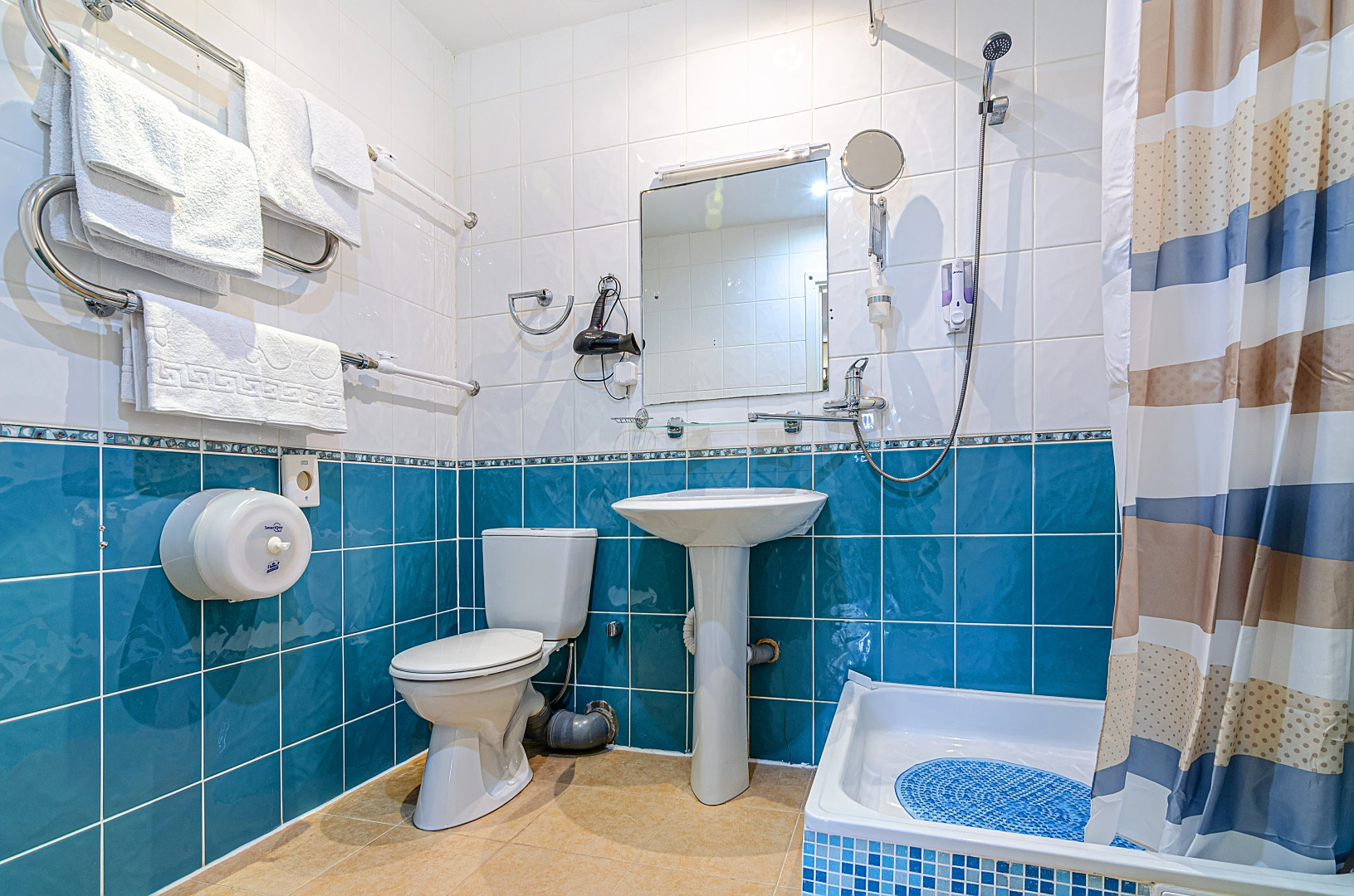 Отель Форт Апатур