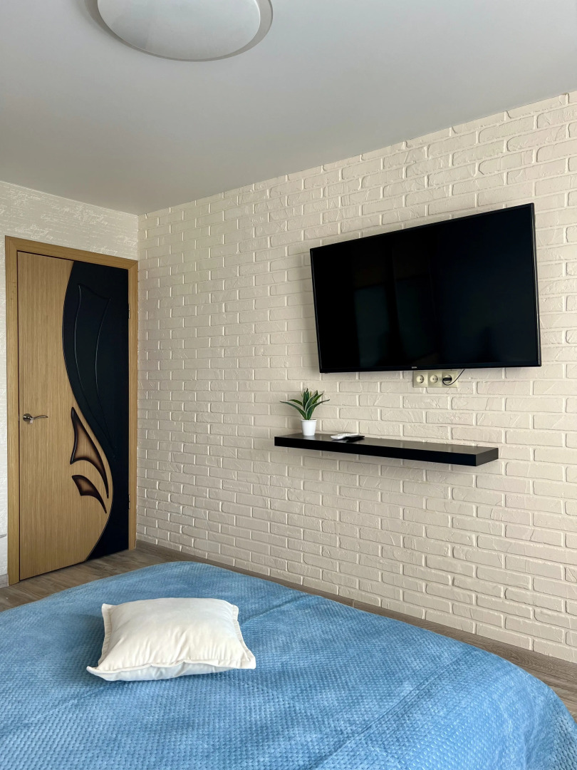 Квартира 2-комнатная Zoya-Apart у острова Канта с видом на реку и Кафедральный собор