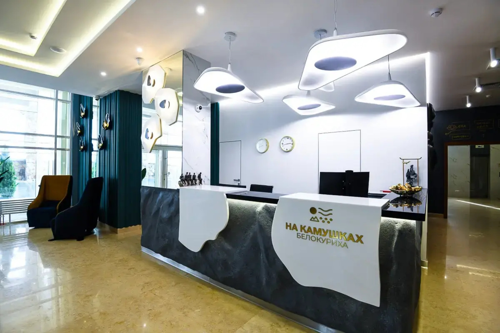 Отель На камушках 5*