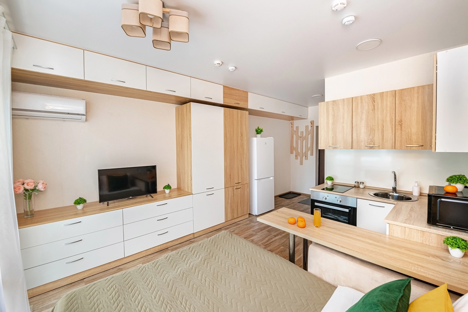 Апартаменты TopHouse на Можжевеловой 18, 1 этаж