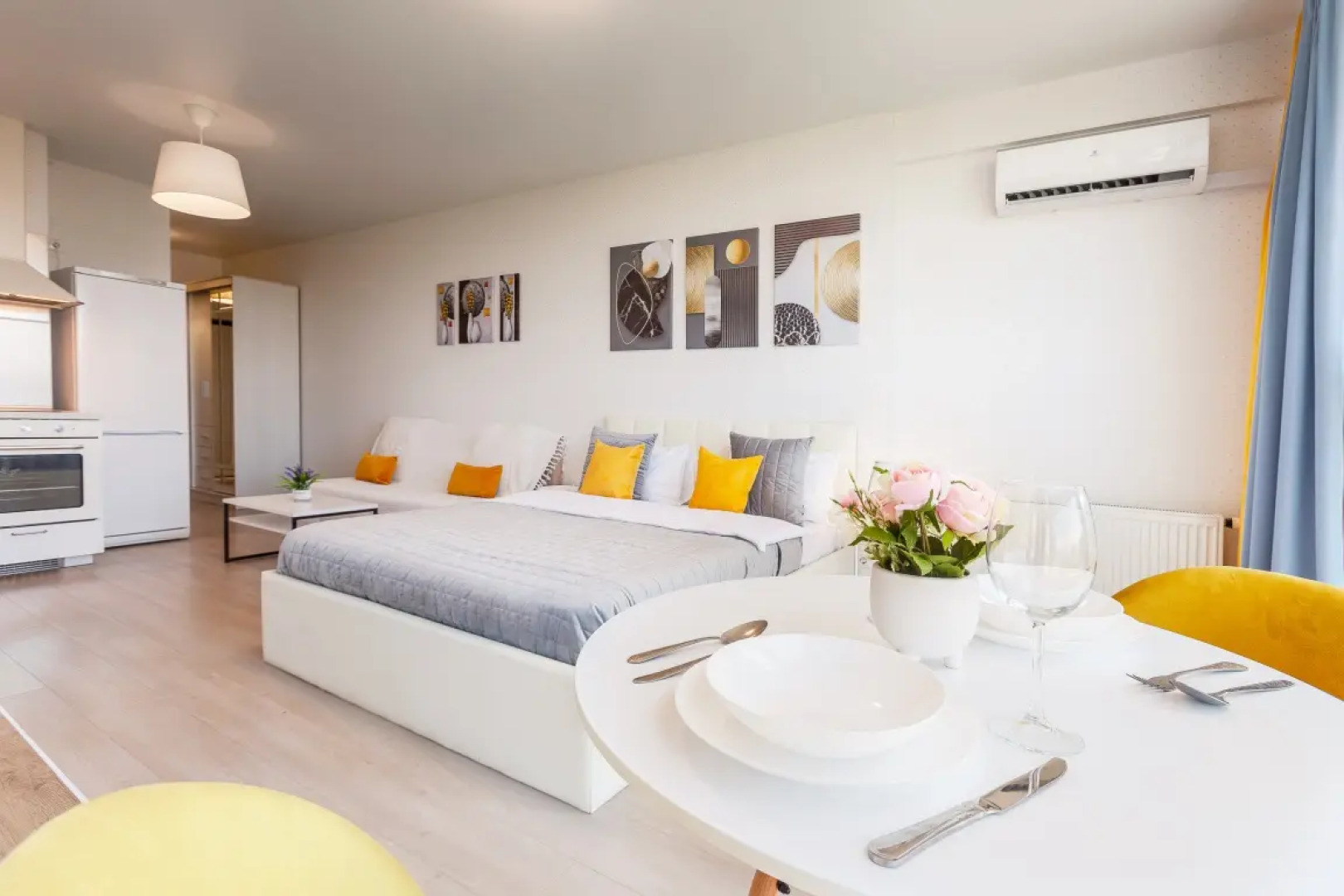 Апартаменты Дизайнерские RentPlaza 1