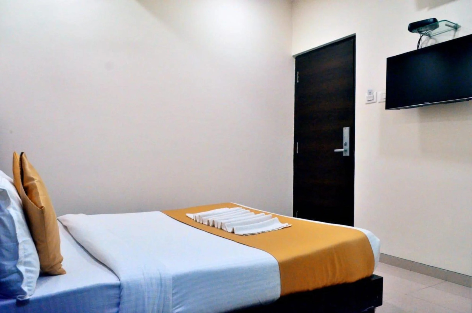 Отель The Best Hotel Mumbai