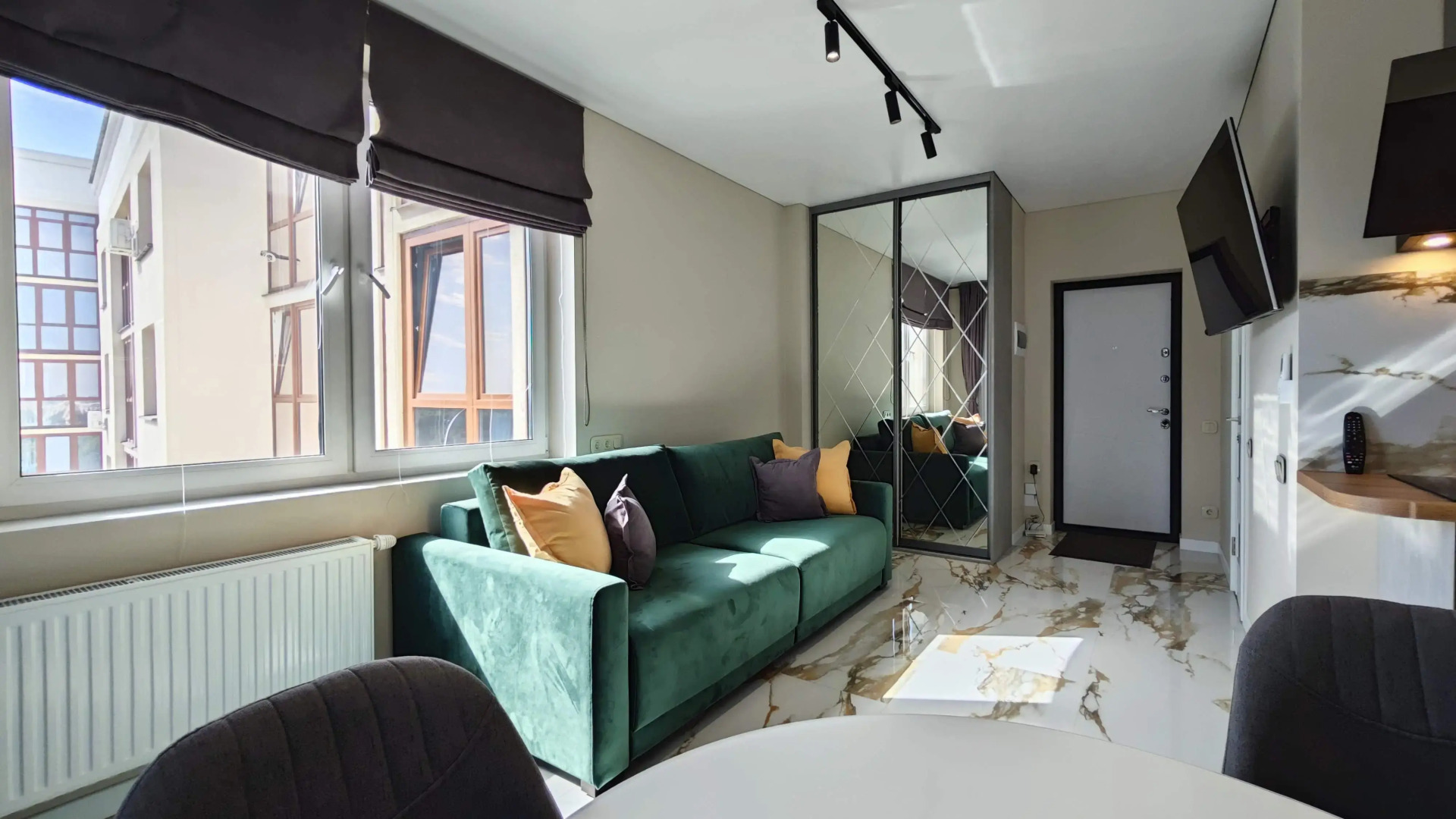 Апартаменты Апартон на Независимости 88 - 4x2