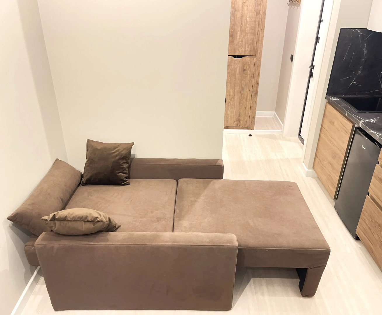 Апартаменты с балконом и видом на сосновый парк рядом с морем