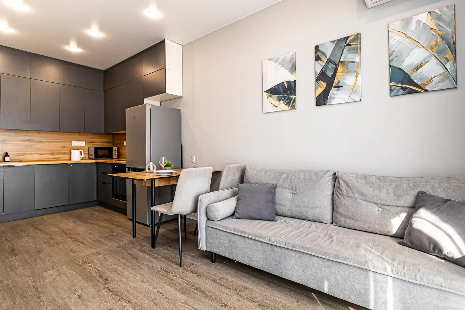 Квартира 2 Ночи на улице Автолюбителей 1Г/2