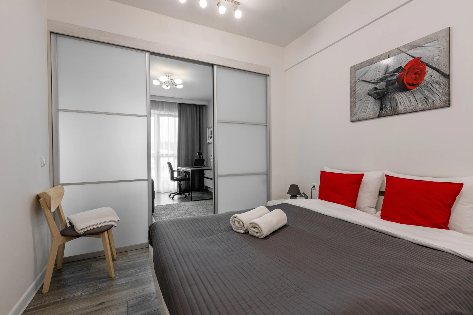 Апартаменты с уютным балконом