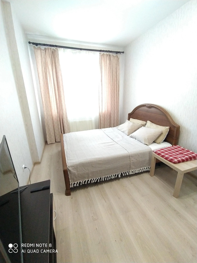 Квартира Евродвухкомнатная на Революции, 52 Б