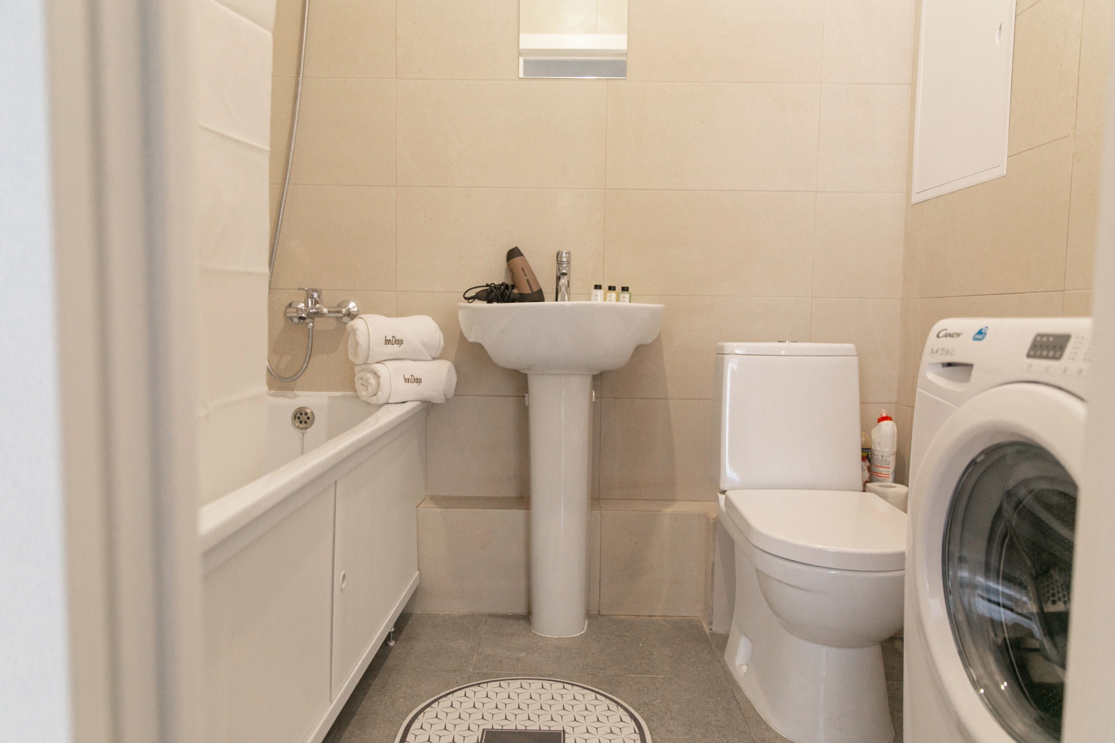 Апартаменты InnDays Уточкина 7/2