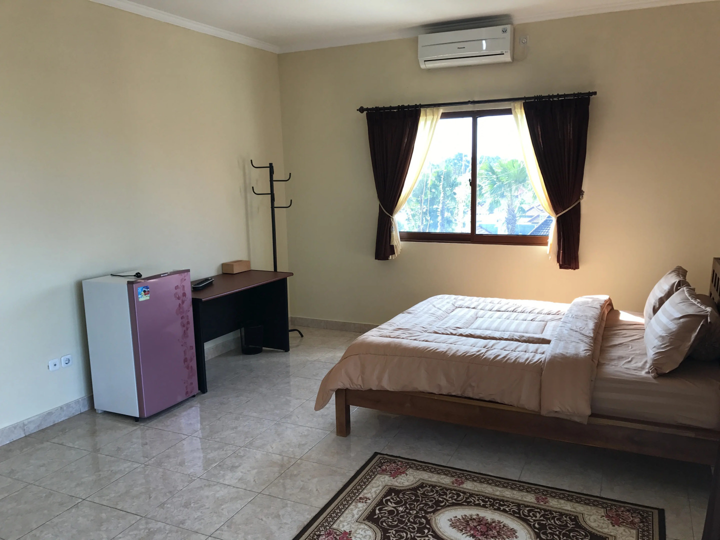 Отель La Costa Central