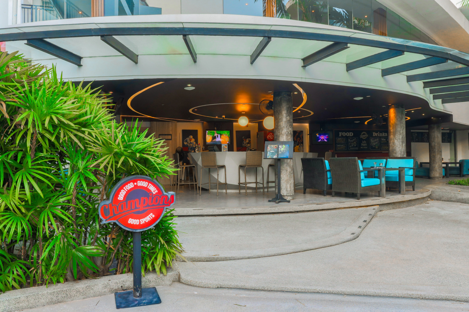 Отель Holiday Inn Resort Phuket Karon Beach by IHG