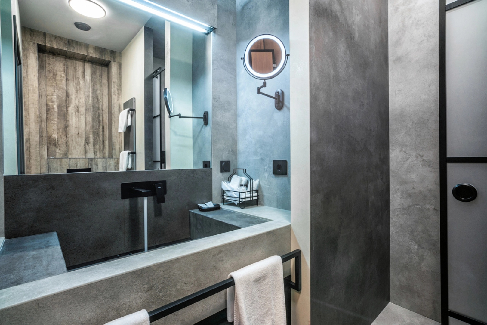 Отель Гостиница Kamarooms Business Hotel & Spa