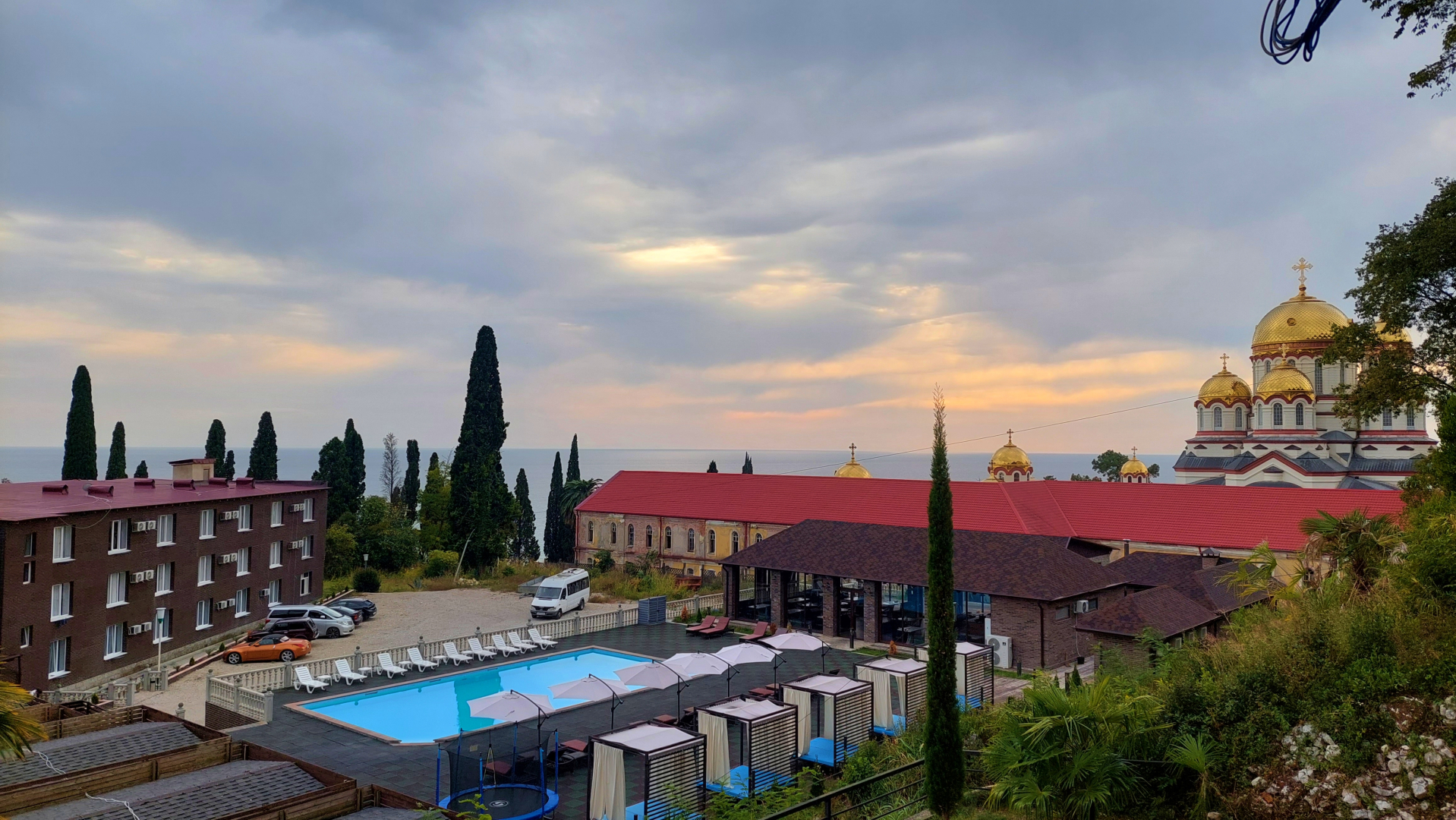 Курортный отель SkyTerra Парк-отель