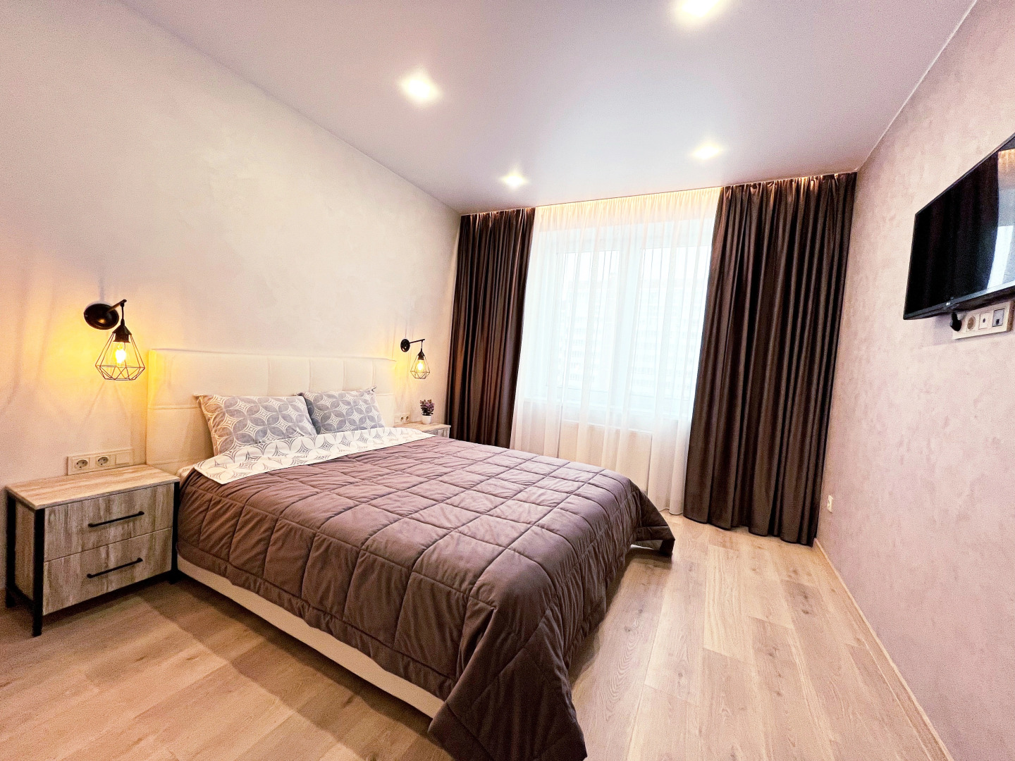 Апартаменты Стильная 2-к Студия в Доме Бизнес-Класса