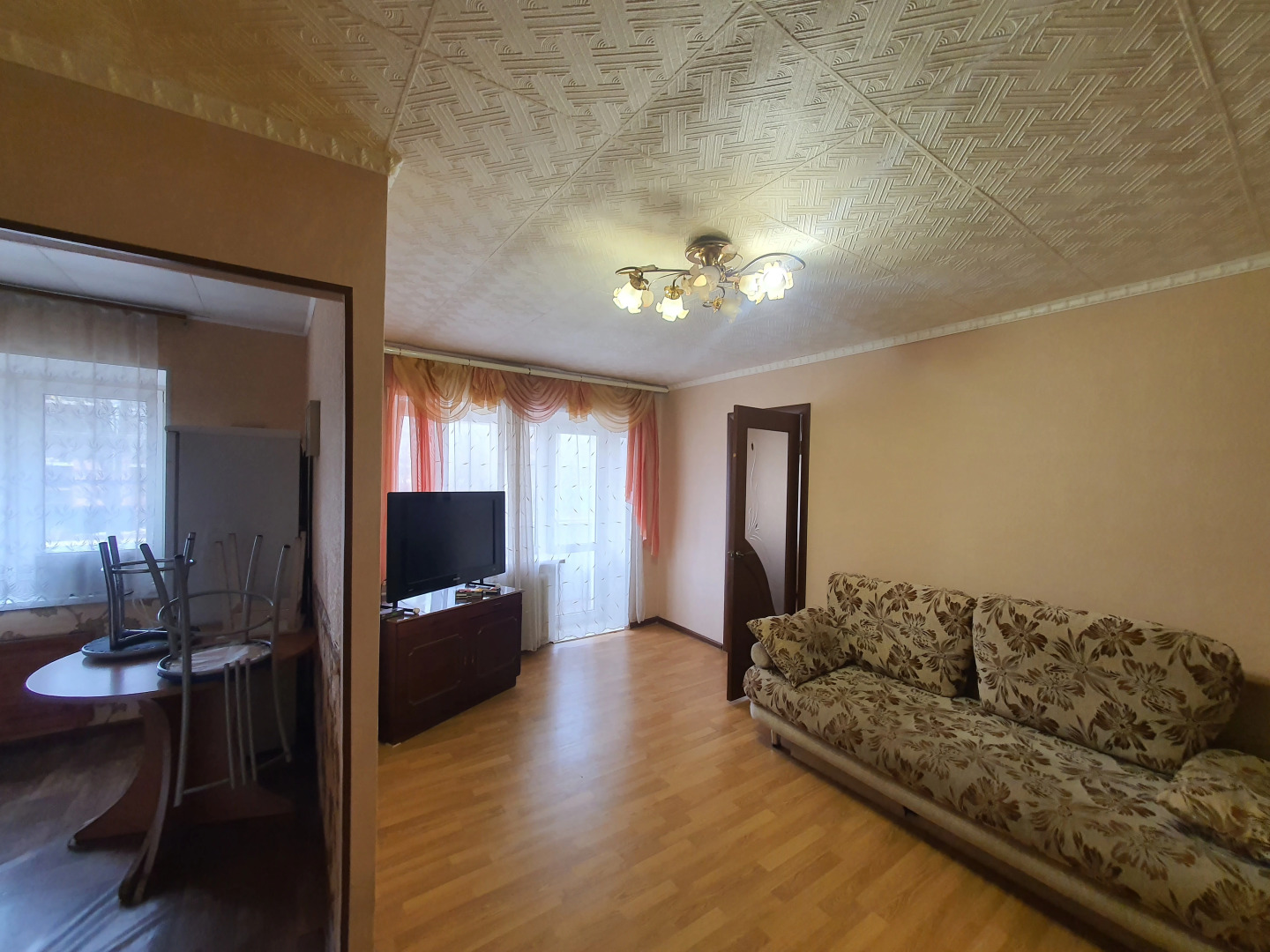 Квартира L.V.Hotels на Фридриха Энгельса 145