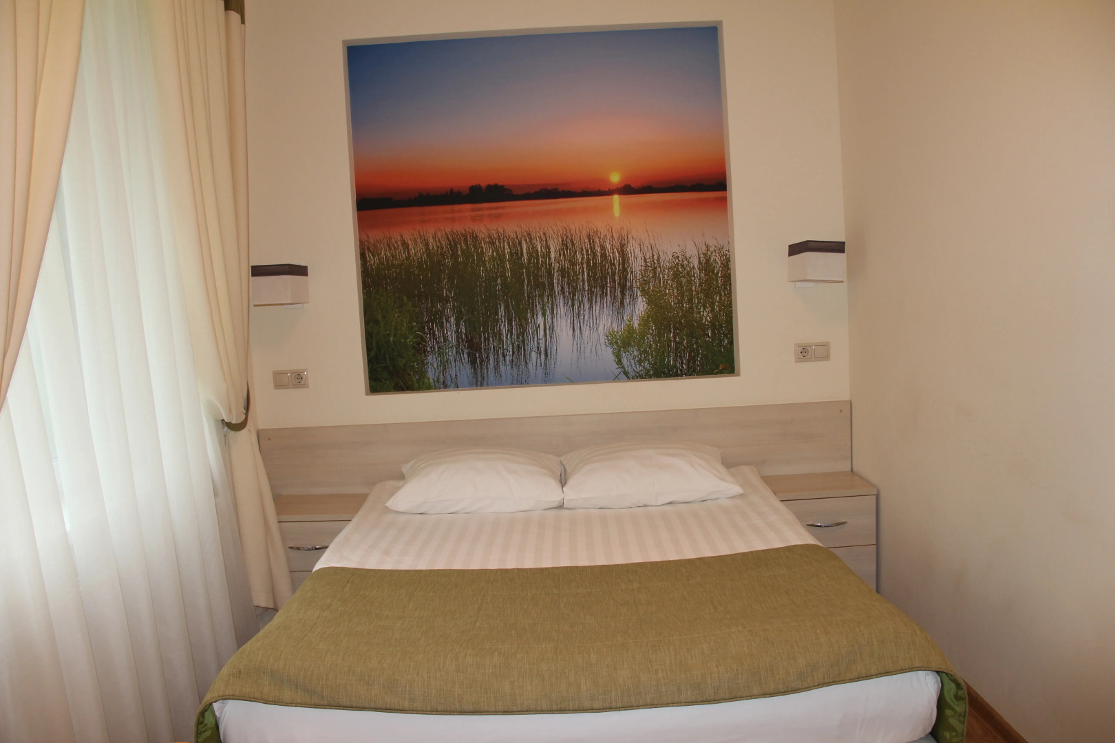 Отель Акварели Рус