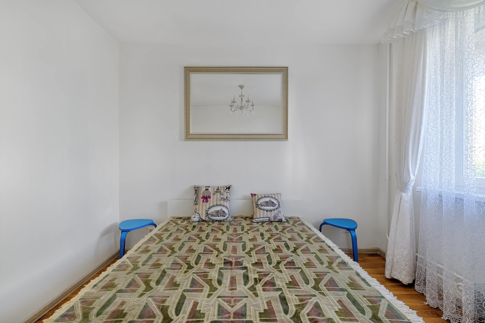 Апартаменты Изюмская Недалеко от Метро 1