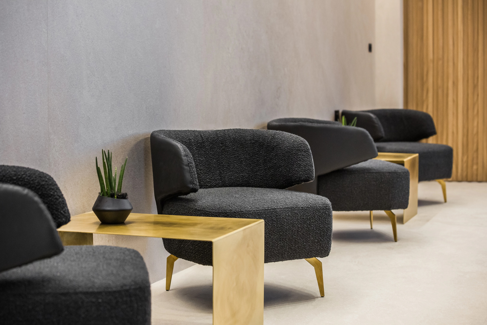 Отель Canale Hotel&Suites