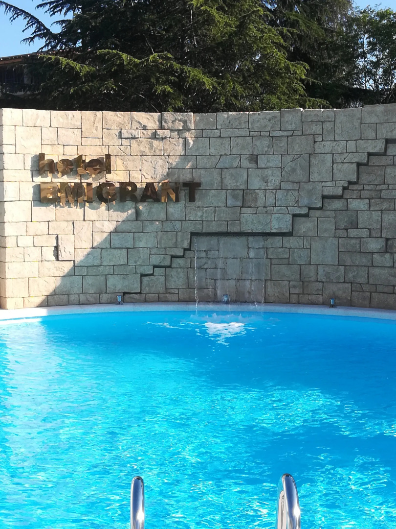 Эмигрант Гостевой Дом