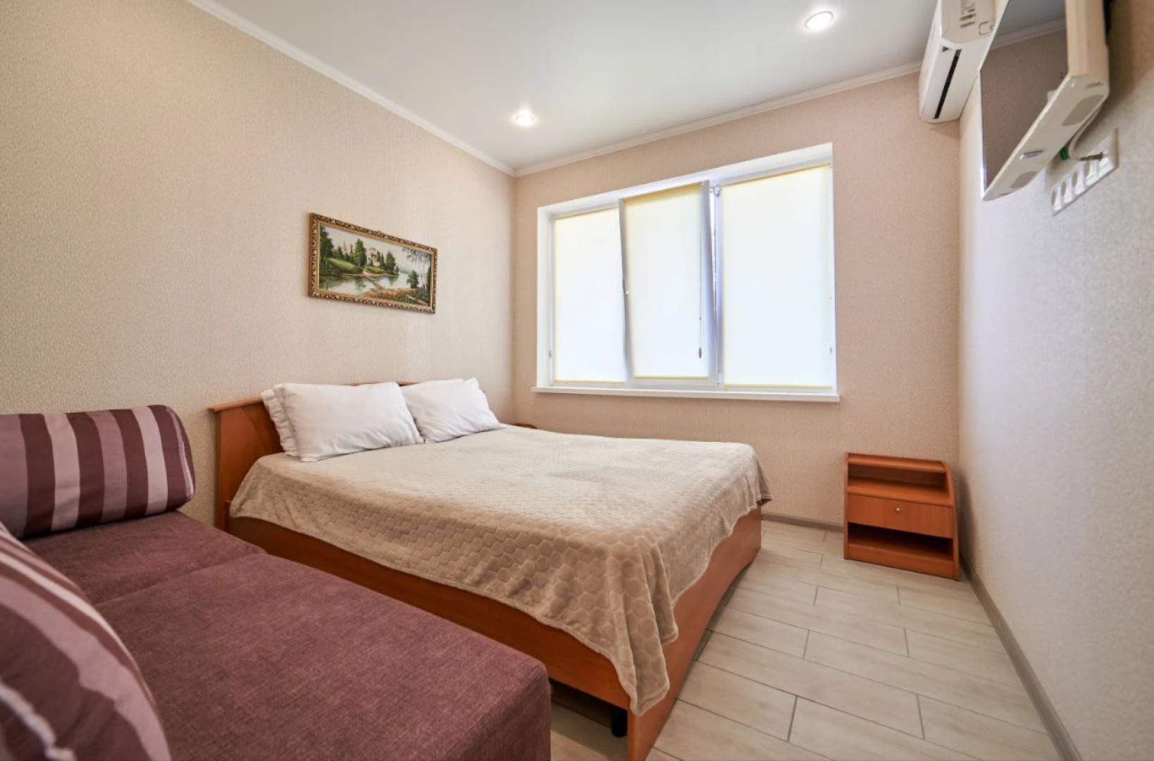 Апартаменты 2-х Комнатные на Перелетной