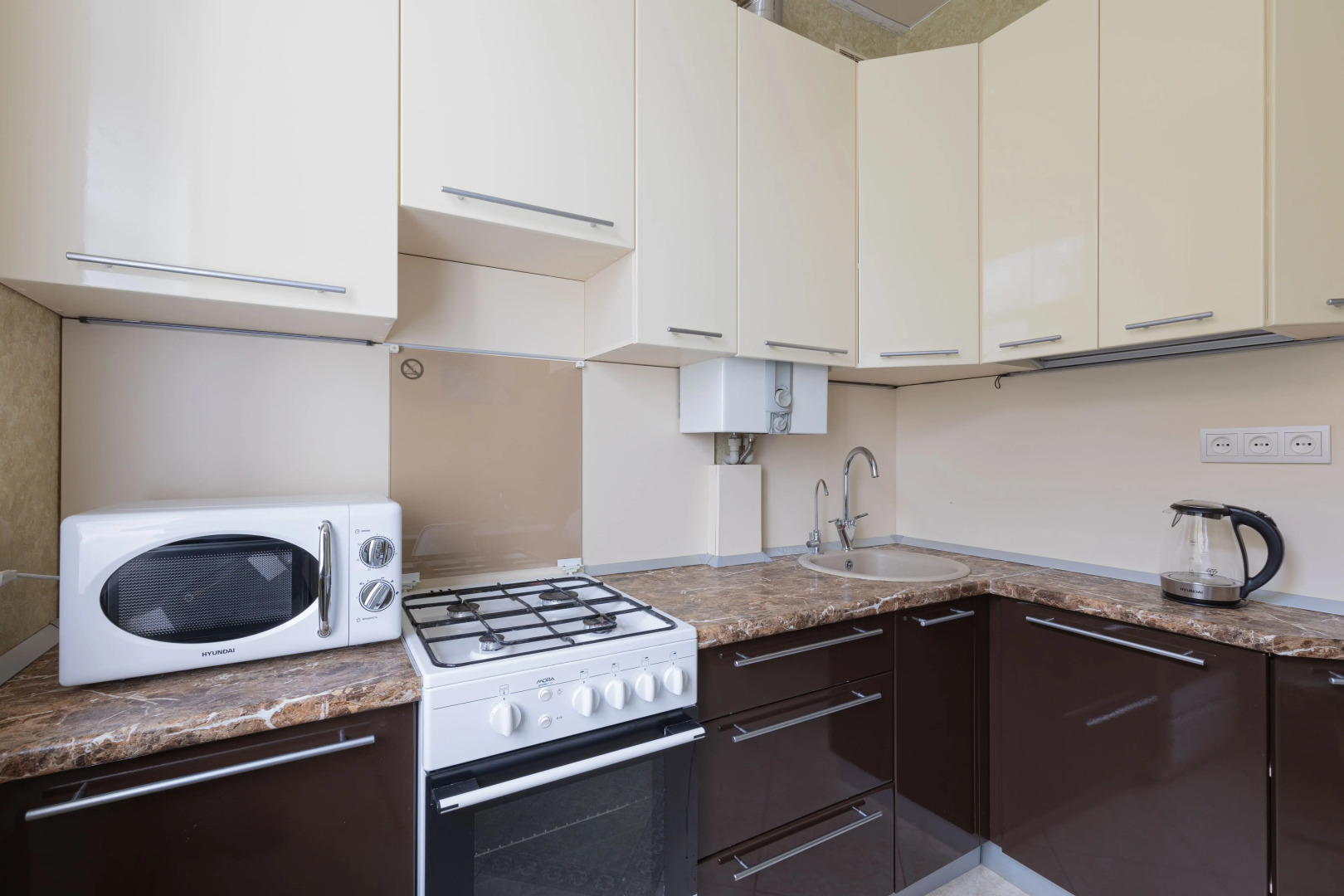 Квартира двухкомнатная Stepanenkov в центре на Маслякова 9