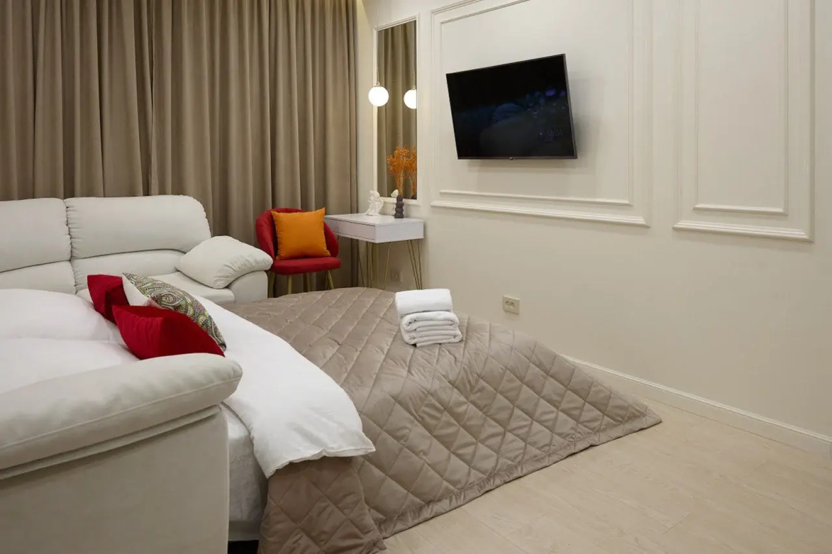 Апартаменты в центре с красивым видом из окна Рядом Метро и Кремль