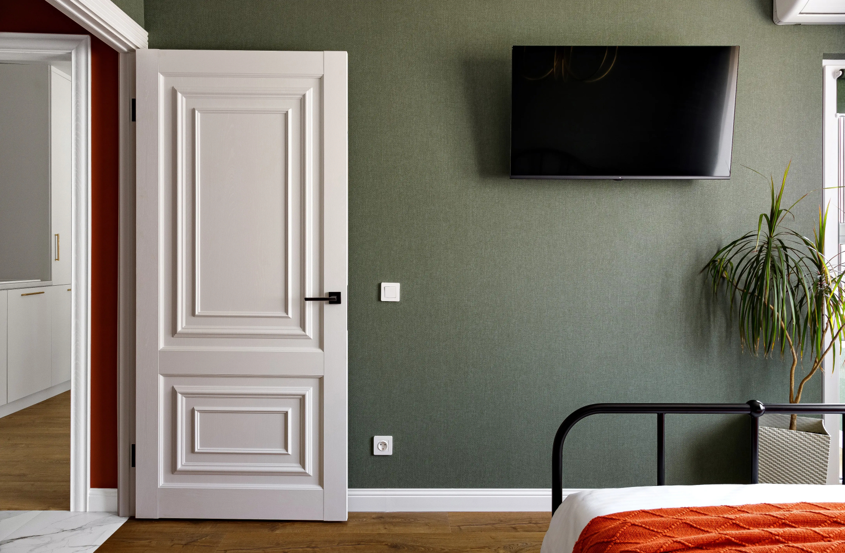 Квартира на первой линии парка Галицкого с красивым видом из окна