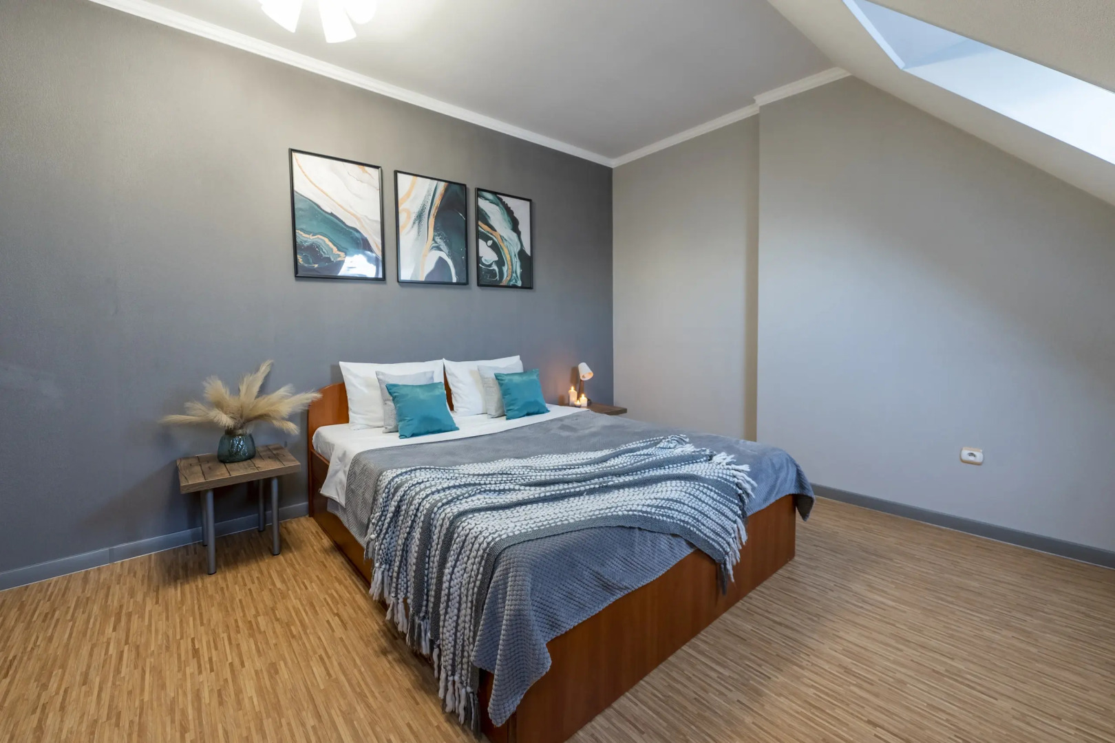 Апартаменты двухуровневые в тихом районе Амалиенау