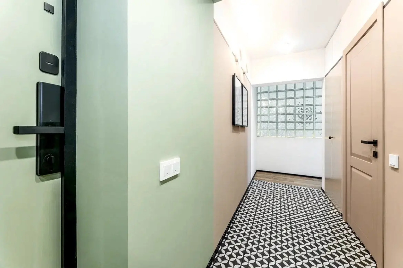 Апартаменты на 1-м Монетчиковском переулке 8