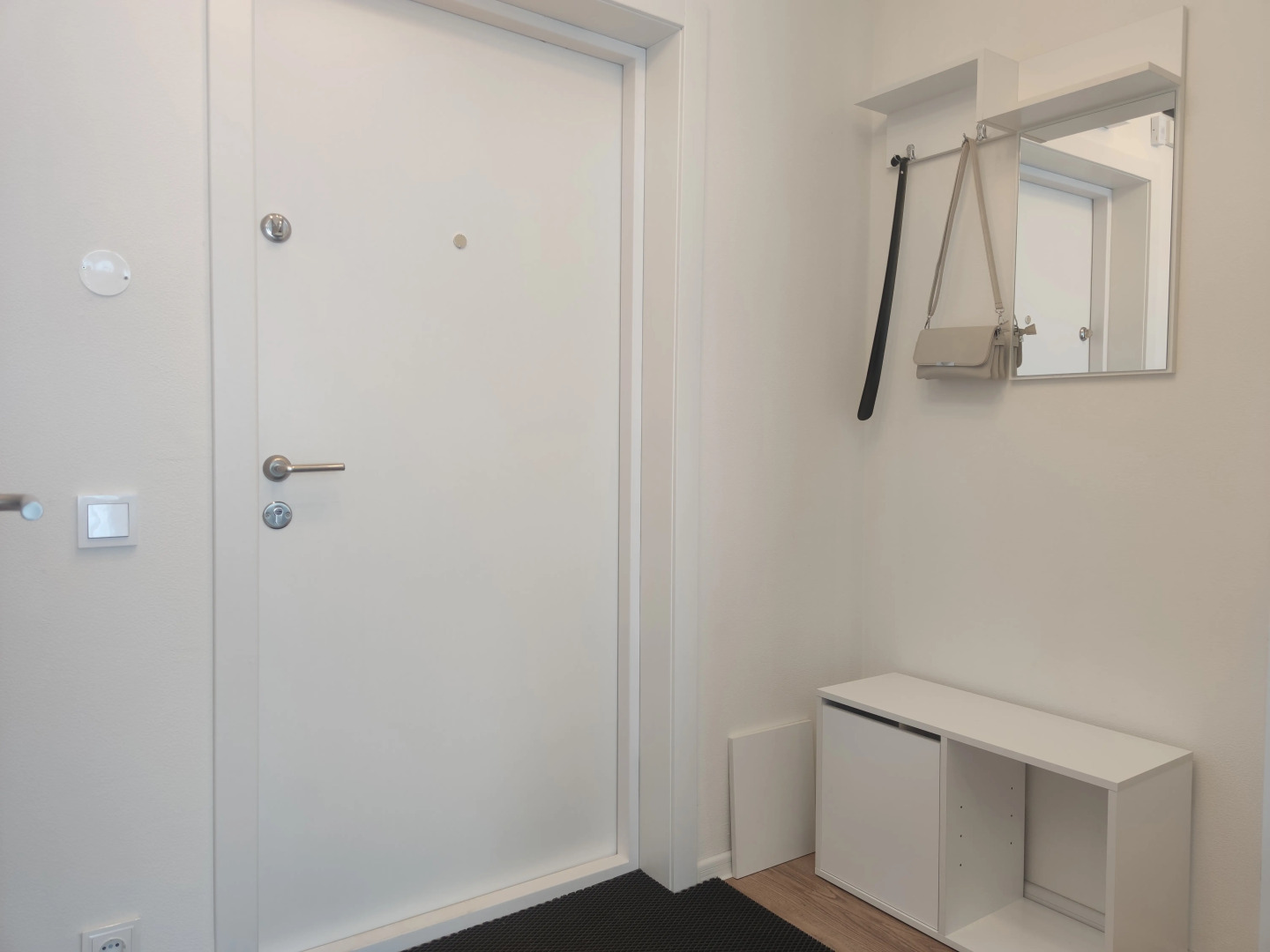 Квартира Современная Студия с большой кроватью и кондиционером