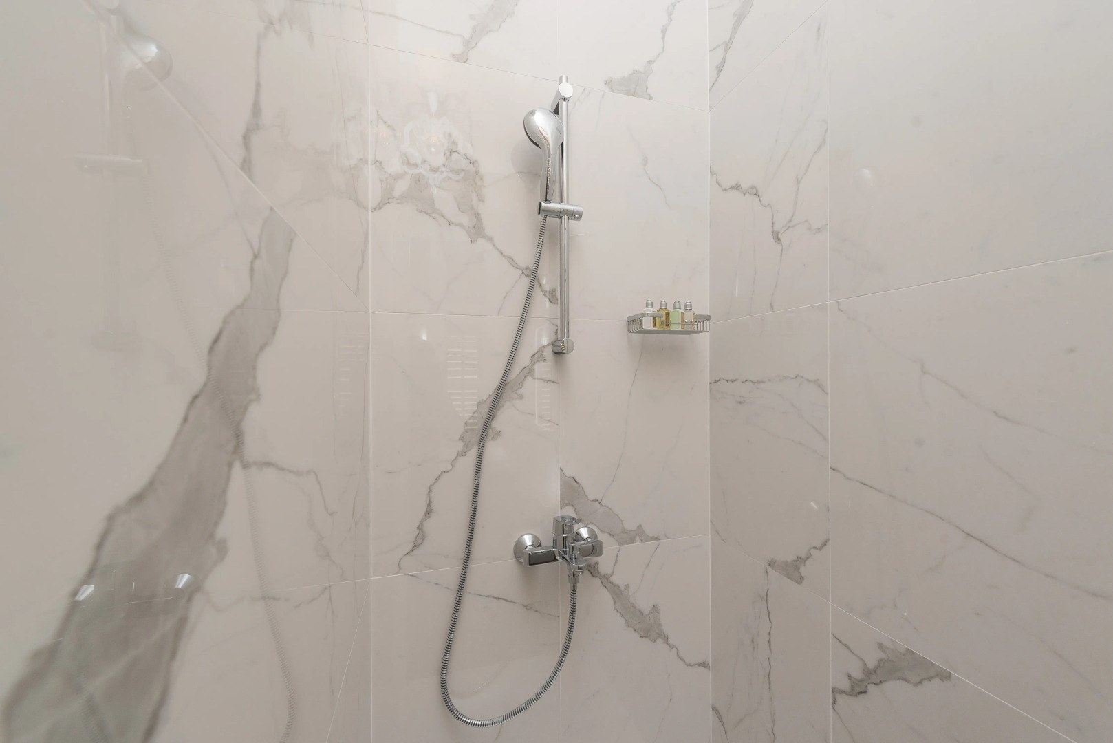 Zara Palace - design rooms