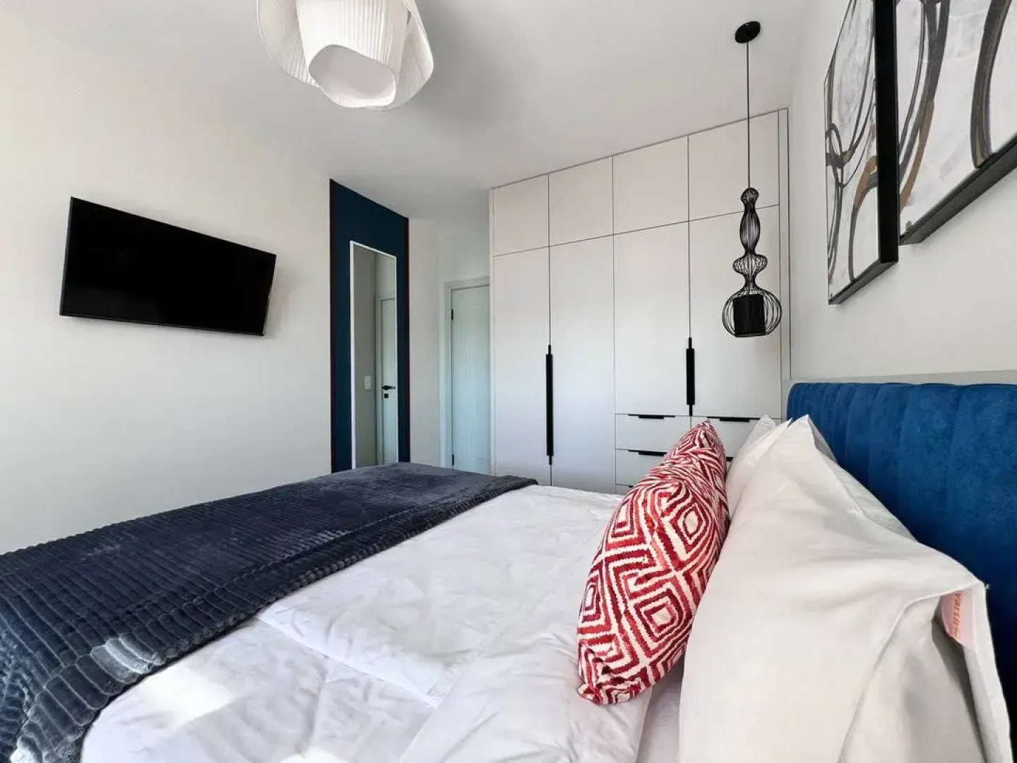 Апартаменты Трёхкомнатные 39квартир с дизайнерским ремонтом